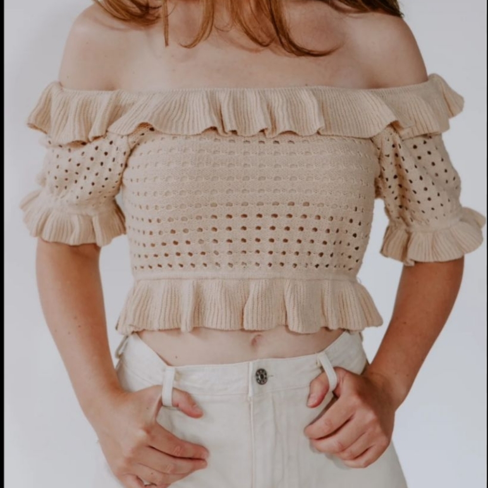 Off shoulders top